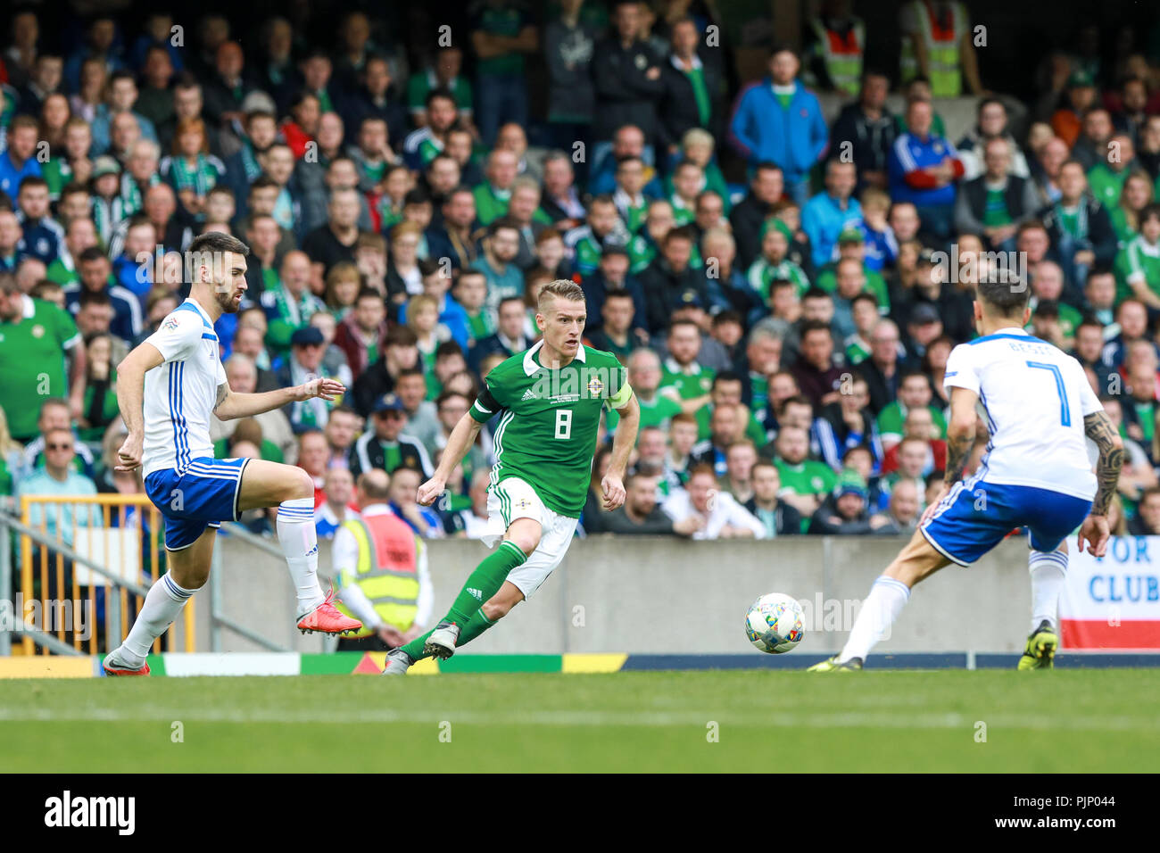 Belfast, Nordirland. Samstag, 08 September, 2018 Steven Davis von Nordirland schiebt Credit: Graham Service Credit: Graham Service/Alamy leben Nachrichten Stockfoto