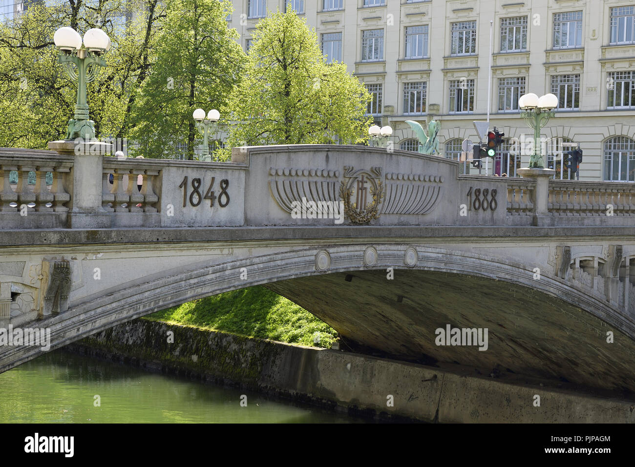 Drachenbrücke, Zmajski die meisten, Ljubljana, Slowenien Stockfoto