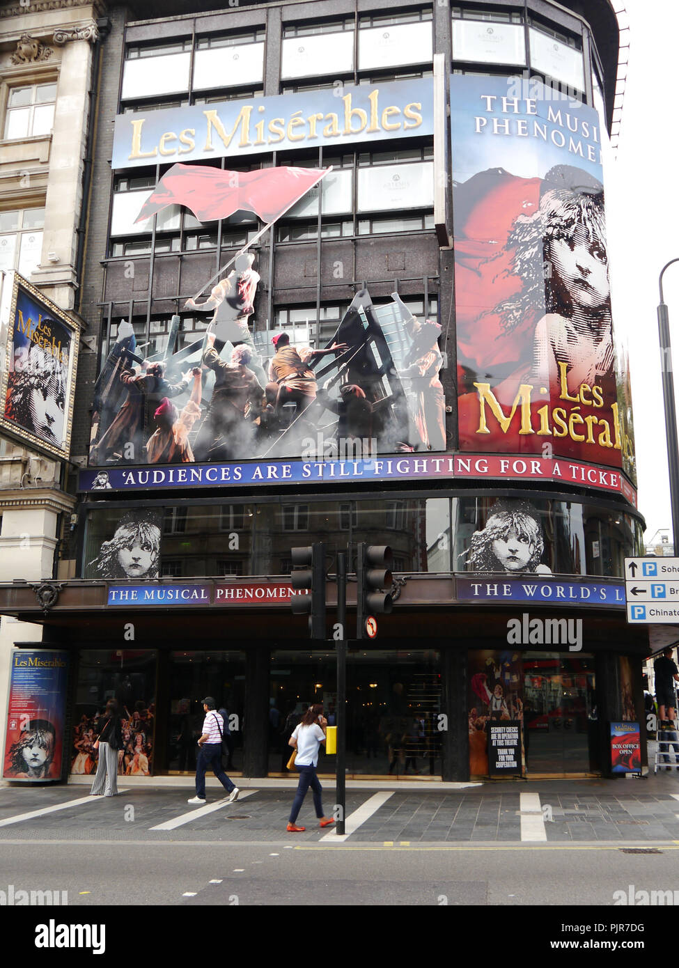 Die Queens Theatre, London, zeigt das Musical Les Miserables Stockfoto