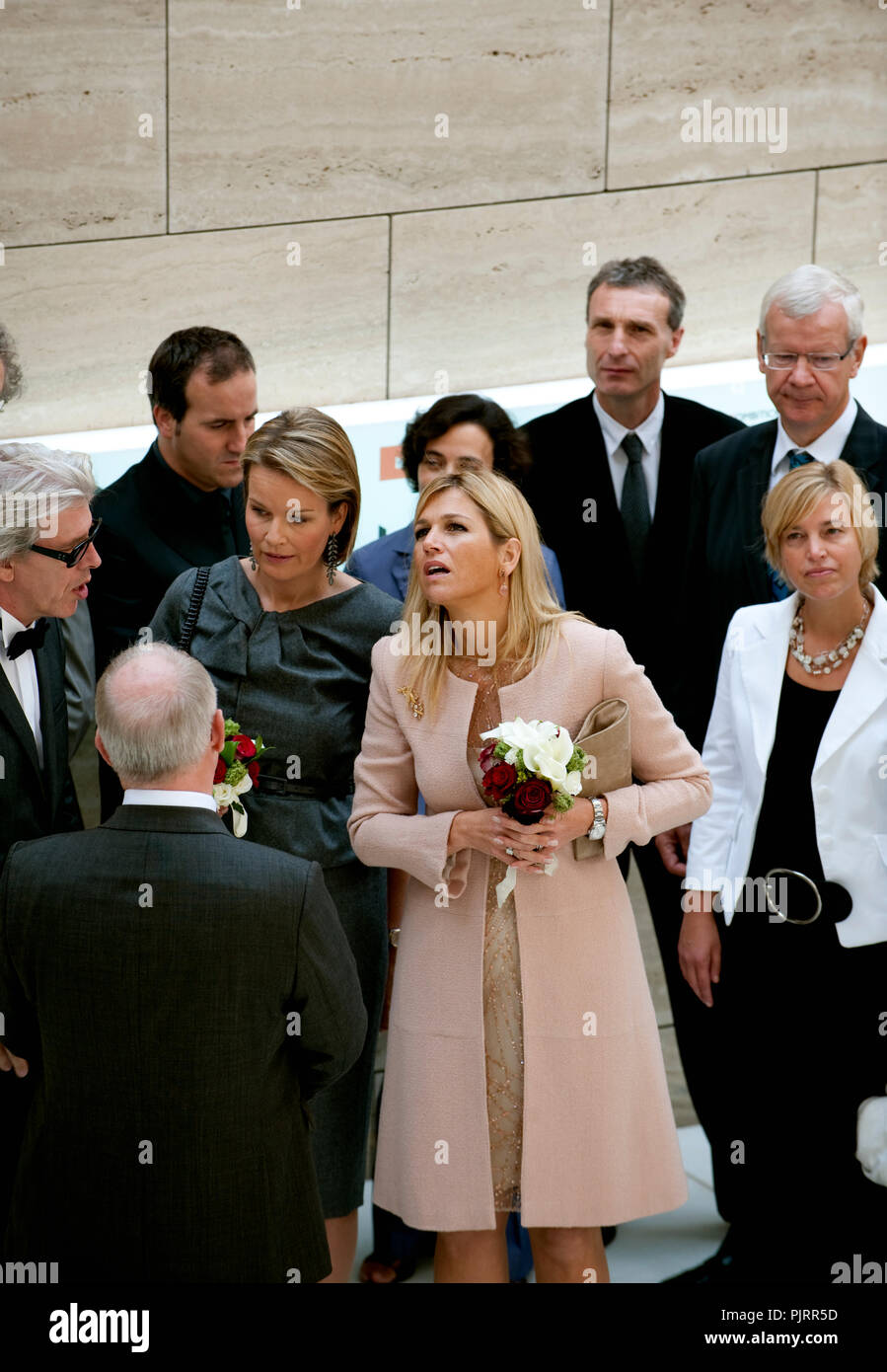 Offizielle Eröffnung des M-Museum in Leuven von Prinzessin Maxima und Prinzessin Mathilde (Belgien, 20/09/2009) Stockfoto