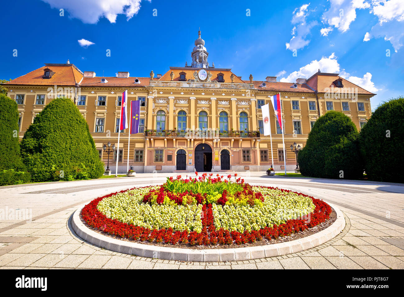 Sombor Square und City Hall, Region Vojvodina von Kroatien Stockfoto