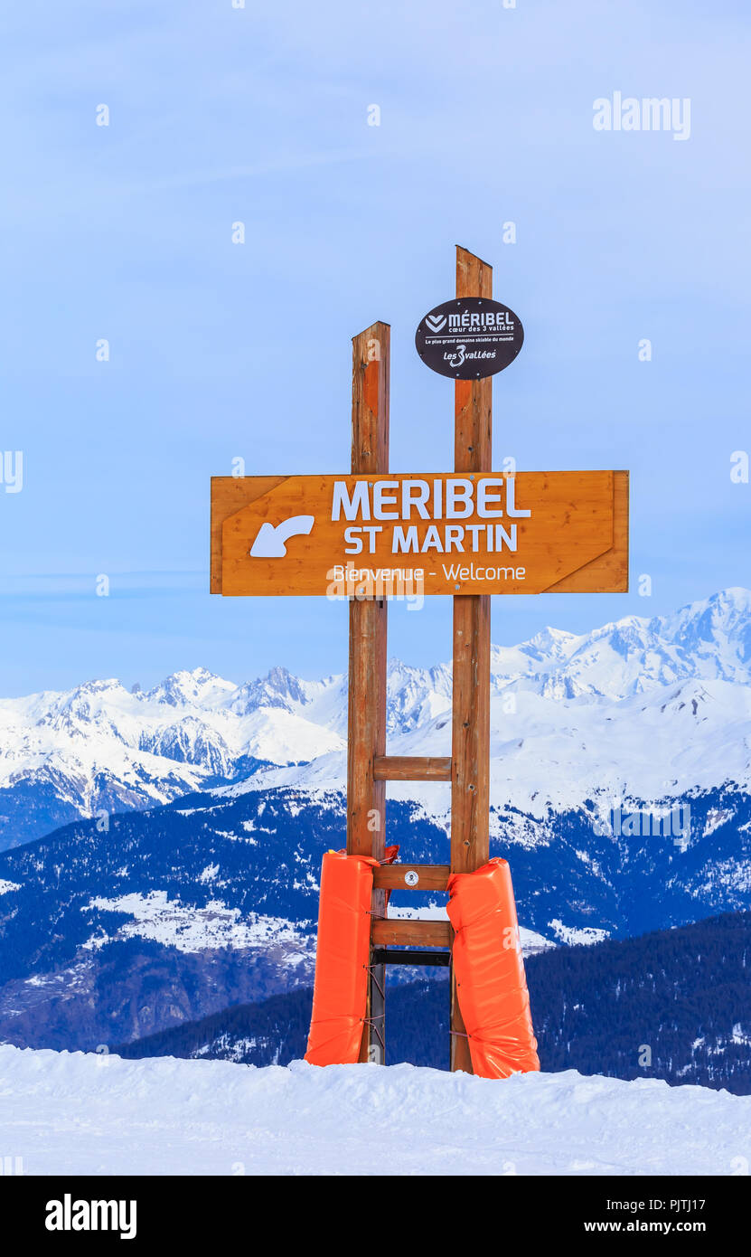 Zeiger auf die Spur im Skigebiet Meribel. Frankreich Stockfoto