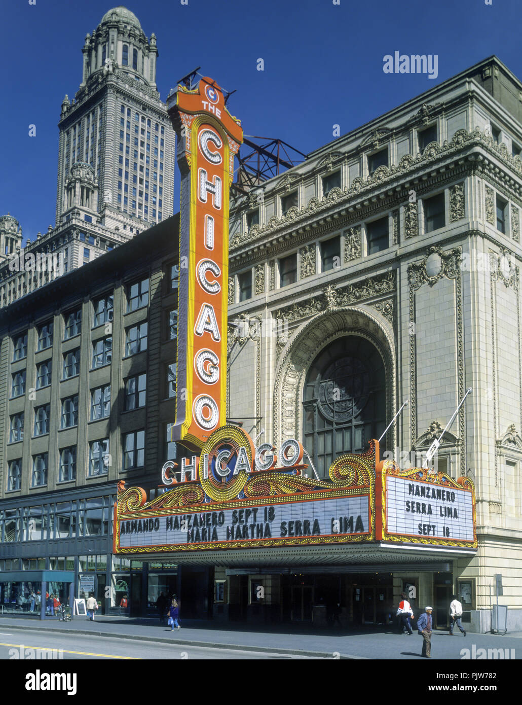 1992 HISTORISCHES THEATERZENTRUM IN CHICAGO SIGN FESTZELT SEITE BRÜDER GEBÄUDE (©RAPP & RAPP 1921) STATE STREET CHICAGO ILLINOIS USA Stockfoto