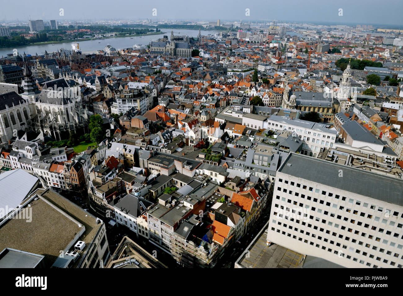 Panoramablick über Antwerpen, gesehen vom Dach der Boerentoren (Belgien, 31/08/2008) Stockfoto