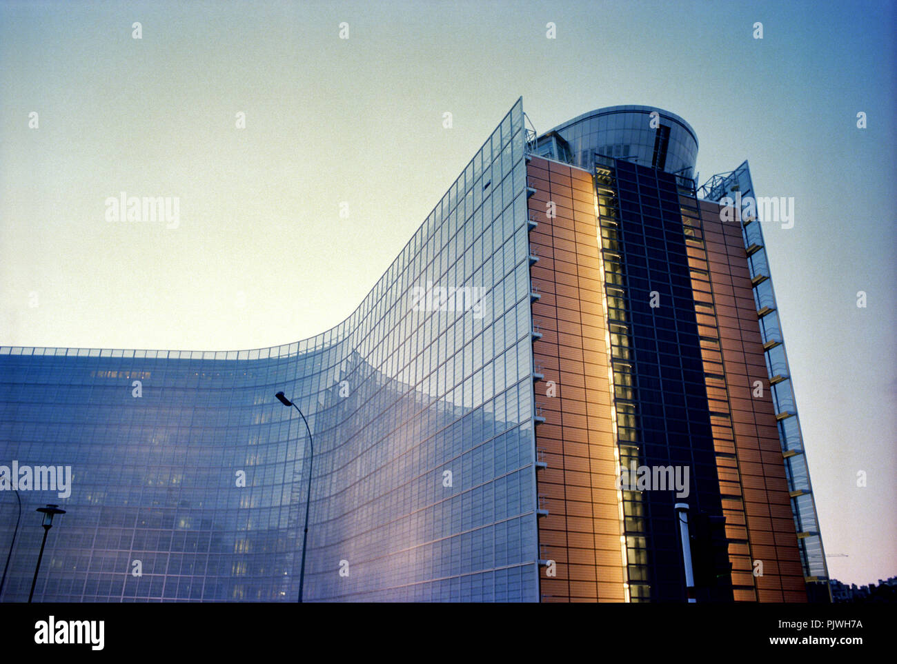 Das Berlaymont-gebäude der Europäischen Kommission in Brüssel (Belgien, 20/01/2005) Stockfoto