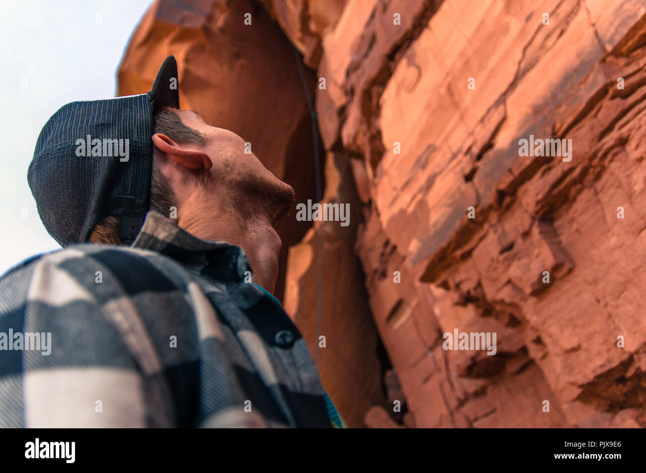 Herkömmliche klettern, Indian Creek, Moab, Utah, USA Stockfoto