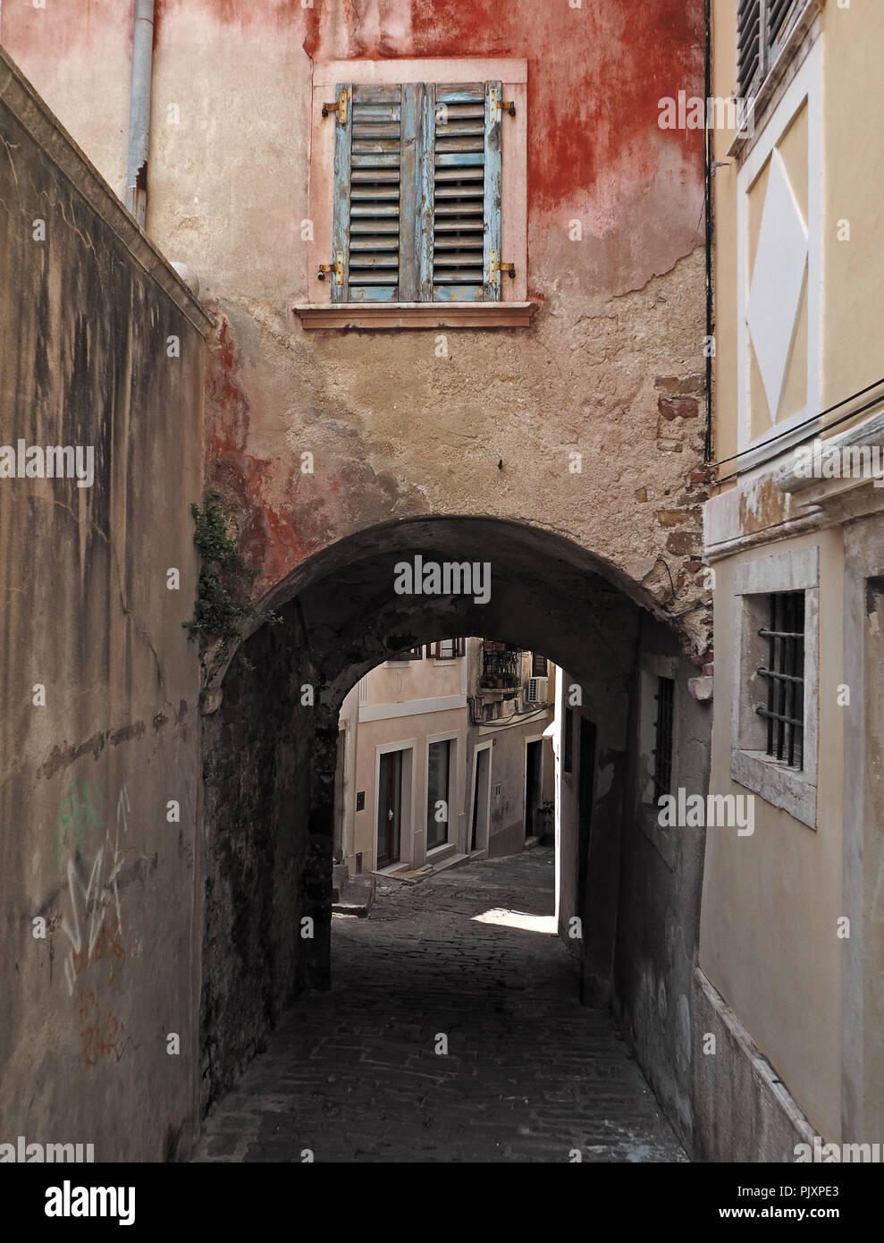 Schmale Straßen im historischen Zentrum der Stadt Piran in Slowenisch Istrien an der Adria Küste Stockfoto