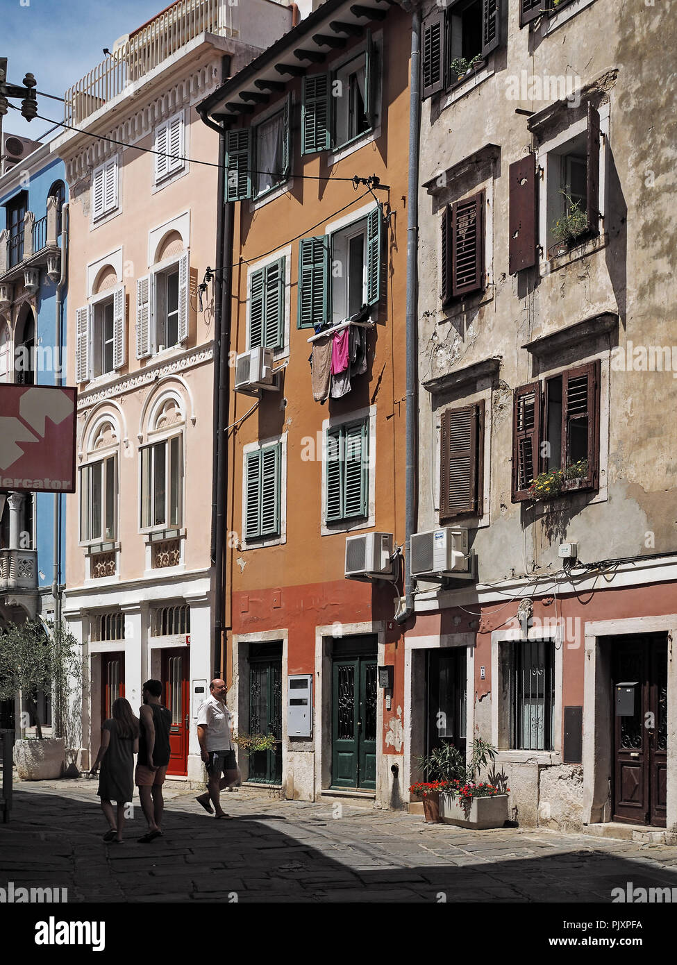 Schmale Straßen im historischen Zentrum der Stadt Piran in Slowenisch Istrien an der Adria Küste Stockfoto