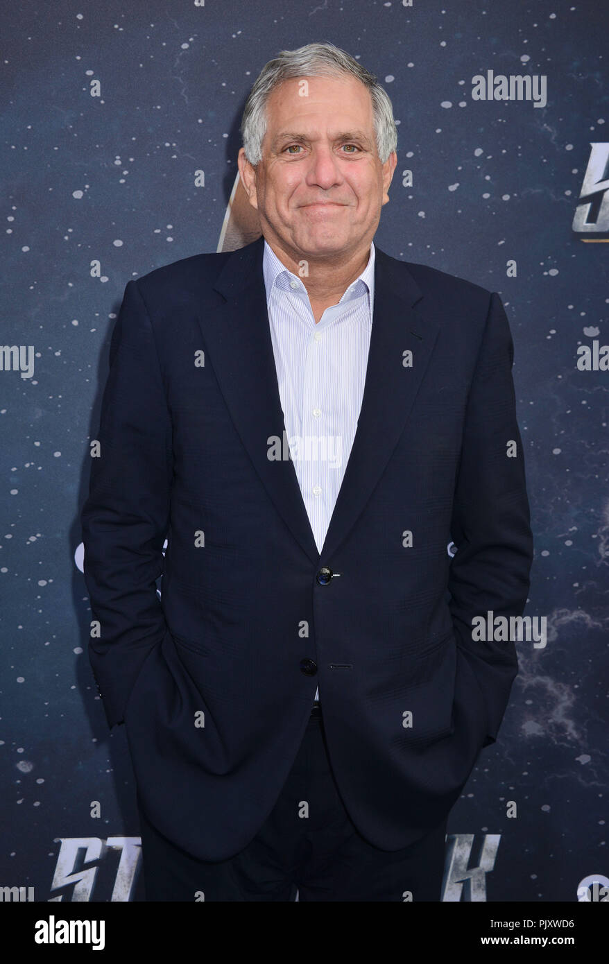 Leslie Moonves 066 Ankunft in die Star Trek Discovery Premiere ArcLight Theater in Los Angeles. September 19, 2017 Leslie Moonves 066 Veranstaltung in Hollywood Leben - Kalifornien, Red Carpet Event, USA, Filmindustrie, Prominente, Fotografie, Bestof, Kunst, Kultur und Unterhaltung, Topix prominente Mode, Besten, Hollywood Leben, Event in Hollywood Leben - Kalifornien, Roter Teppich und backstage, Film Stars, TV Stars, Musik, Promis, Topix, Bestof, Kunst, Kultur und Unterhaltung, vertikal, eine Person, Fotografie, drei Viertel, 2017 Anfrage tsuni@Gamma-USA.com, Kredit Ts Stockfoto