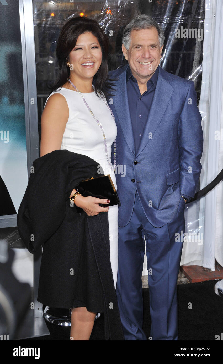 Les Moonves, Julie Chen attendiing der 'Unbekannte' Premiere auf dem Westwood Village Theater in Los Angeles. Les Moonves, Julie Chen 35 - - - - - - - - - - - - Stockfoto