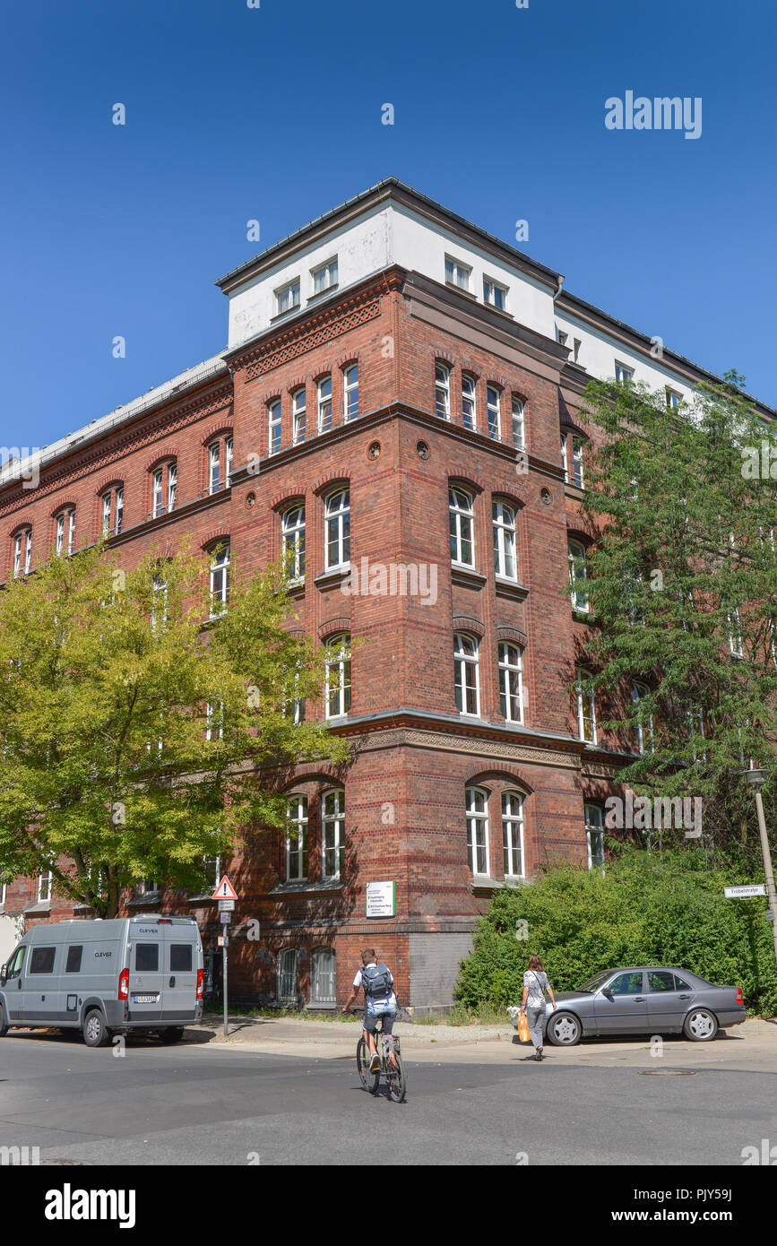 Klinkum im Grove des Friedrich, Fröbelstrasse, Prenzlauer Berg, Pankow, Berlin, Deutschland, Klinkum im Friedrichshain, Froebelstrasse, Prenzlauer B Stockfoto