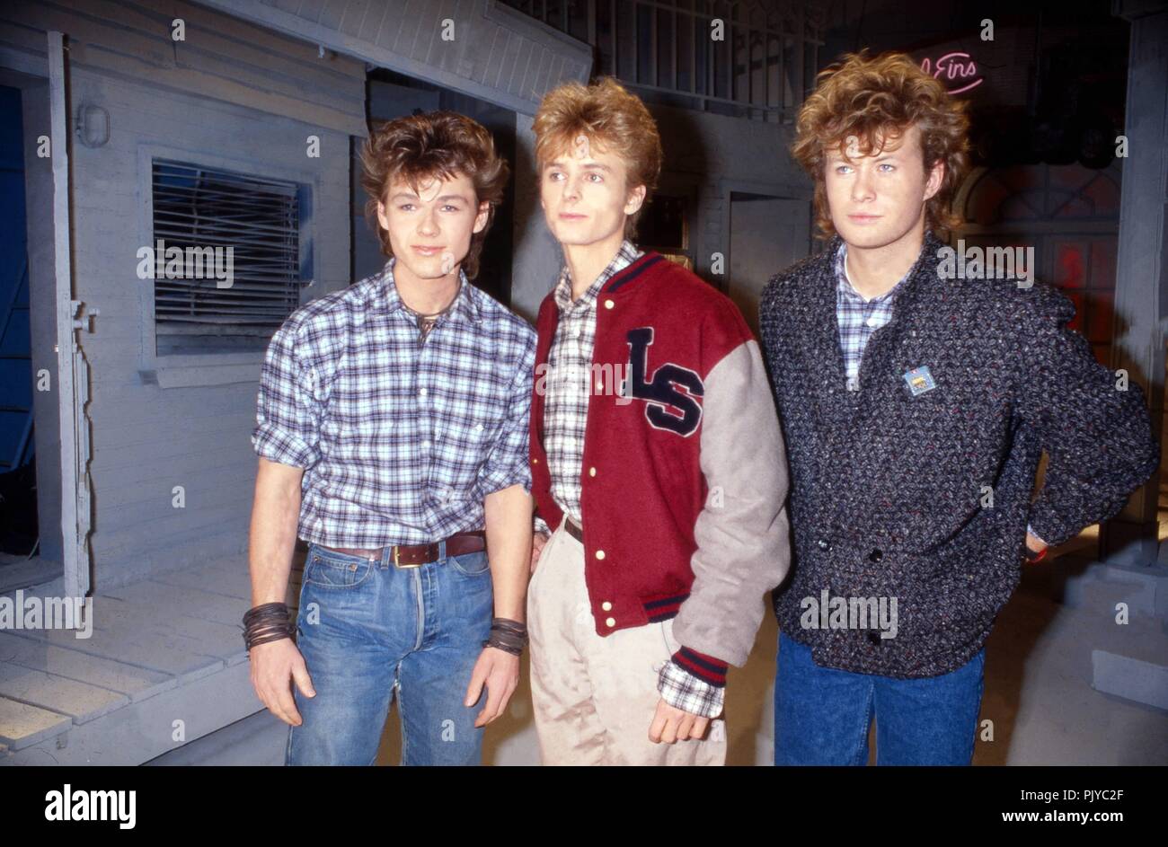 'A-Ha', norwegische Popgruppe, beim Auftritt in "Formel Eins" in München, Deutschland 1985. Die norwegische Popband A-ha" bei Deutschen chart TV-Show 'Formel Eins' in München, Deutschland, 1985 leben. | Verwendung weltweit Stockfoto