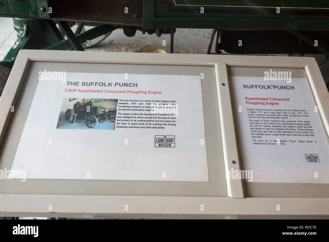 Die lange Shop Museum, Baja California Sur, Suffolk, England, UK display Information Board für 5 NHP überhitzter Verbindung Pflügen Motor 1917-1919 Stockfoto