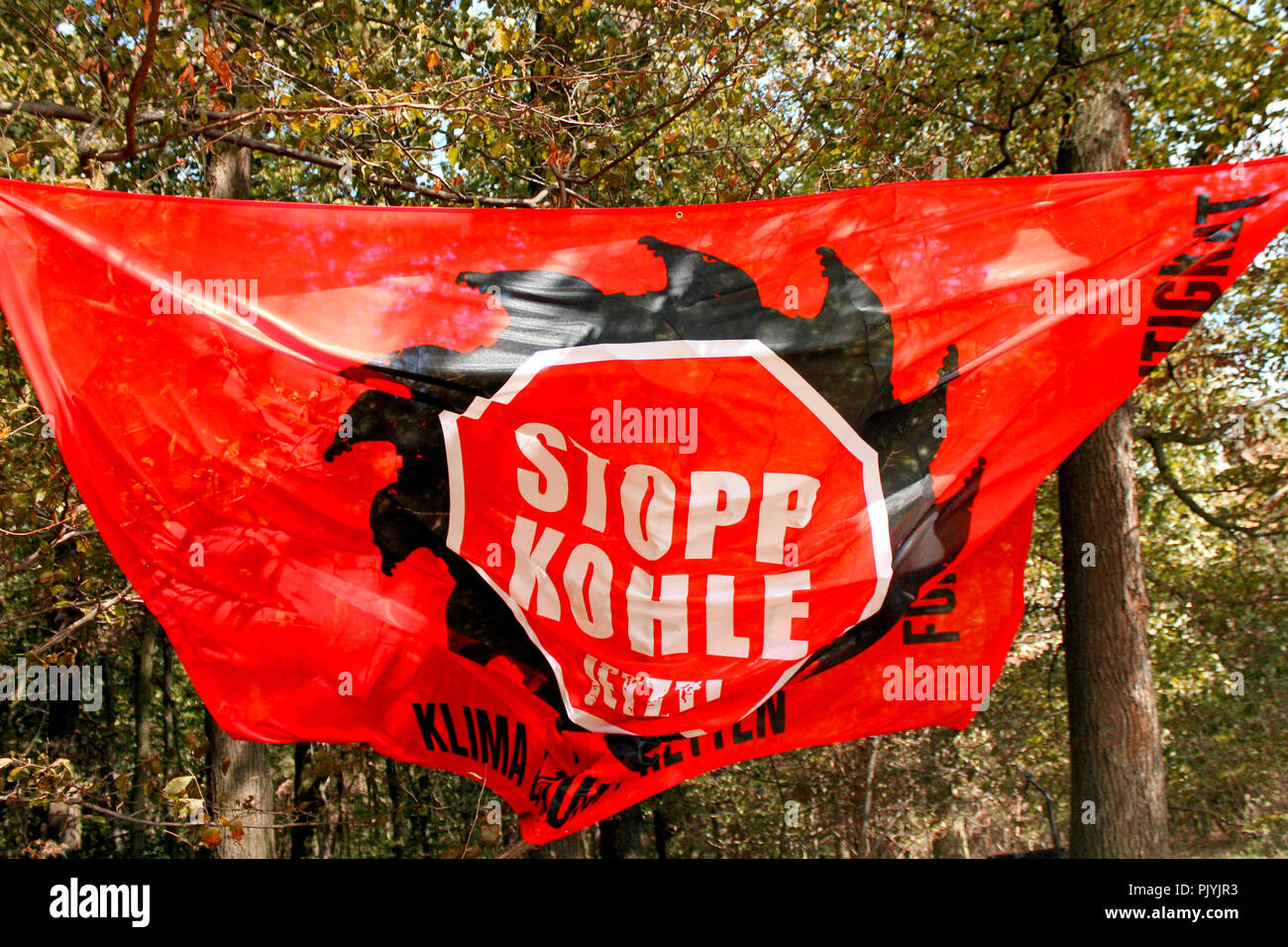 Morschenich, Deutschland. 09. September. 2018. Proteste von ökologischen Kreuzfahrer gegen RWE Kohle Bergbau an Hambacher Forst. Kerstin Brut/Alamy leben Nachrichten Stockfoto