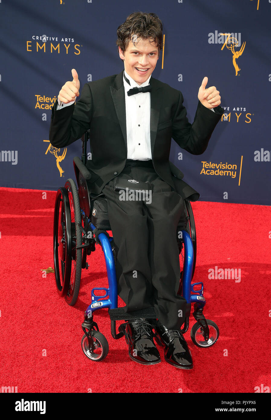 Los Angeles, CA, USA. 8. Sep 2018. 08.September 2018 - Los Angeles, Kalifornien - Micha Fowler. 2018 Creative Arts Emmys ausgezeichnet gehalten an Microsoft Theater. Photo Credit: F. Sadou/AdMedia Credit: F. Sadou/AdMedia/ZUMA Draht/Alamy leben Nachrichten Stockfoto