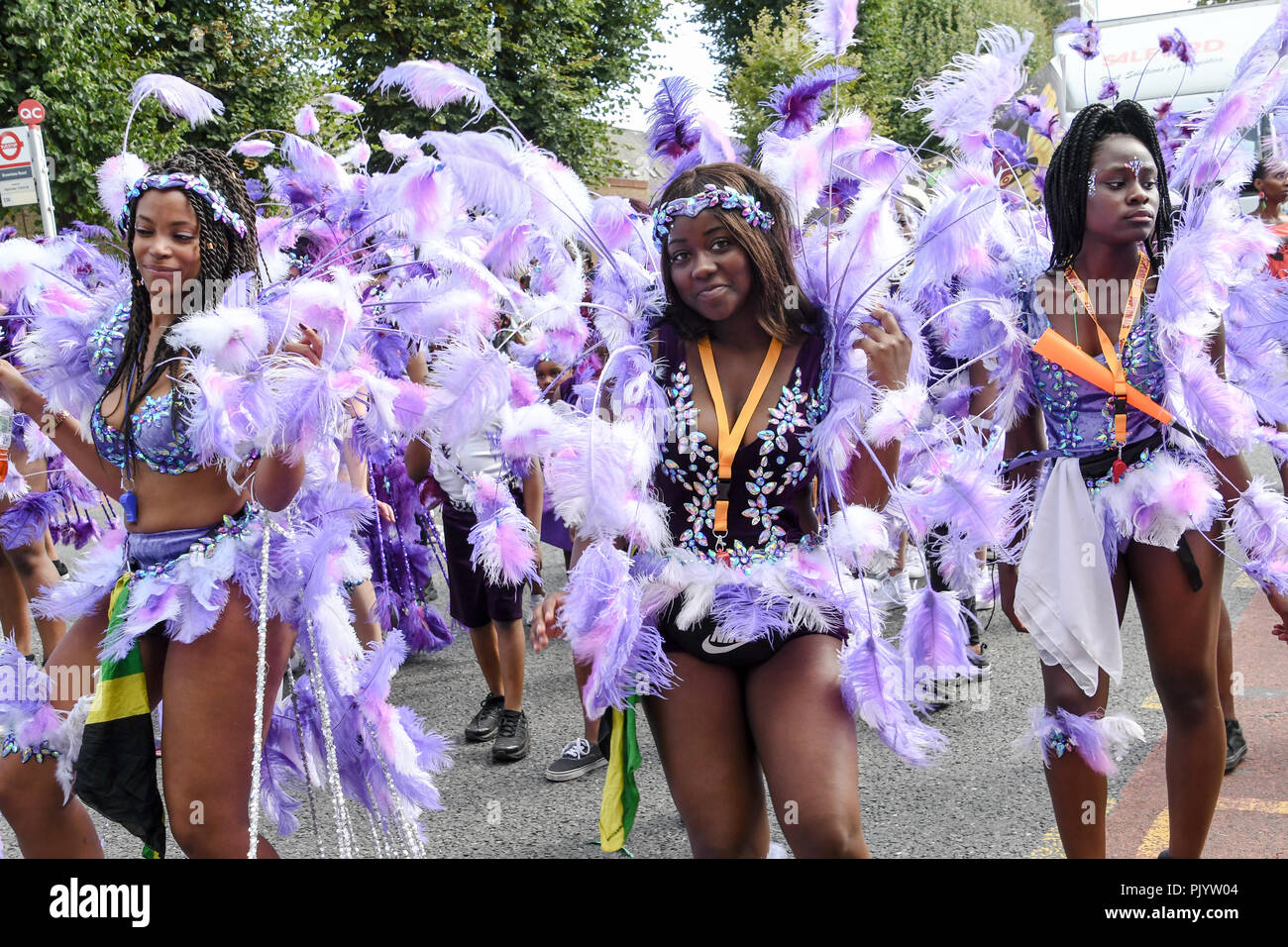 London, Großbritannien. 9. September 2018. Hunderte von beobachten die Prozession der jährlichen Hackney Karnevalsumzug 2018 Am 9. September 2018, London, UK Bild Capital/Alamy leben Nachrichten Stockfoto