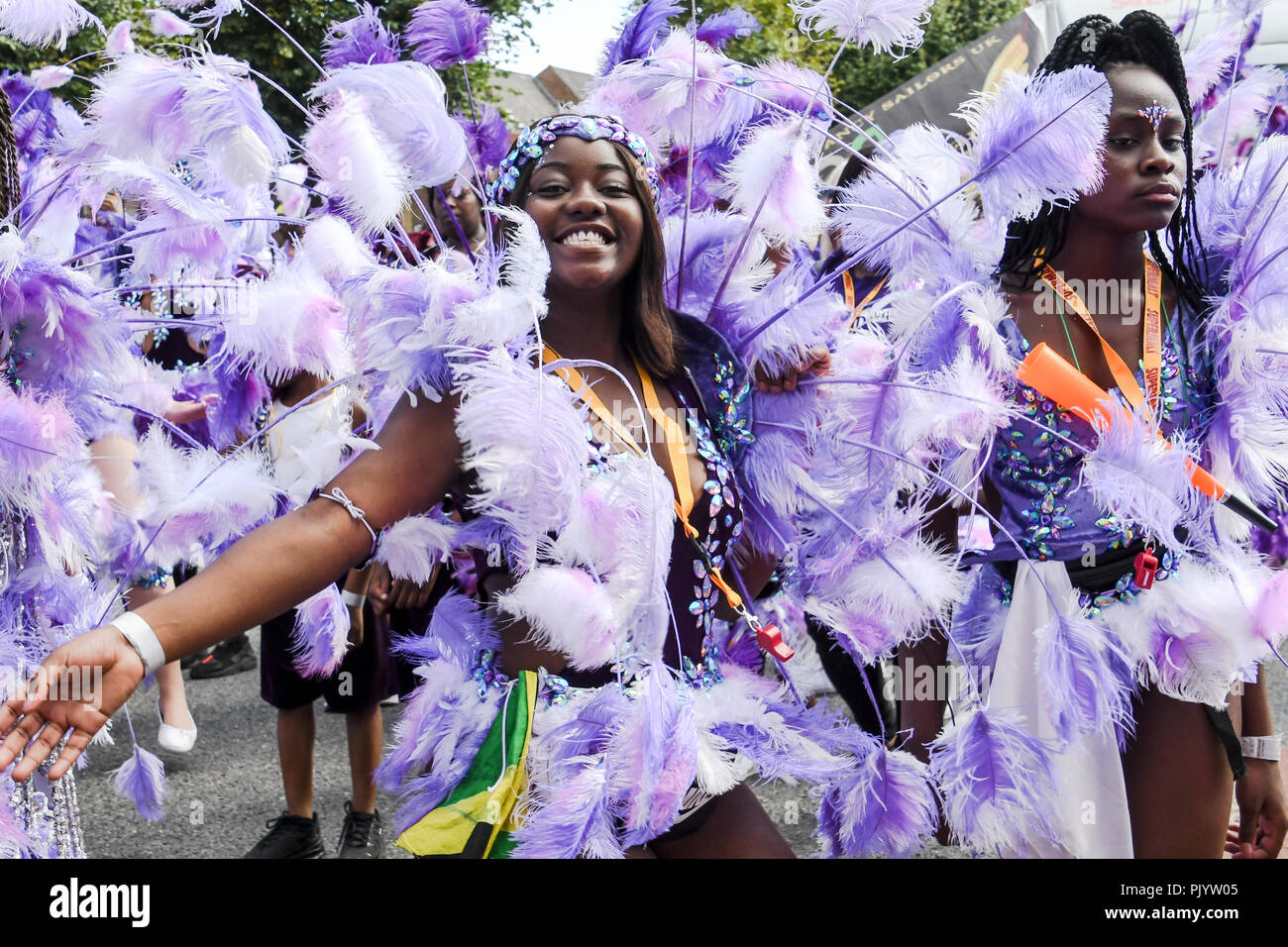 London, Großbritannien. 9. September 2018. Hunderte von beobachten die Prozession der jährlichen Hackney Karnevalsumzug 2018 Am 9. September 2018, London, UK Bild Capital/Alamy leben Nachrichten Stockfoto