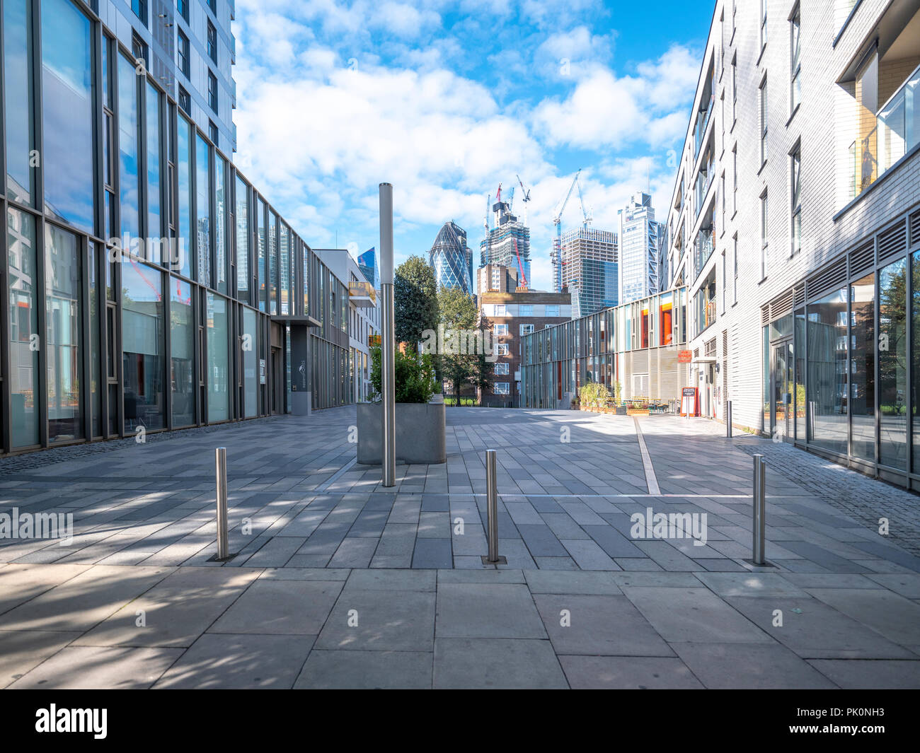 Auflösung, Commercial Street London, in der City von London suchen Stockfoto