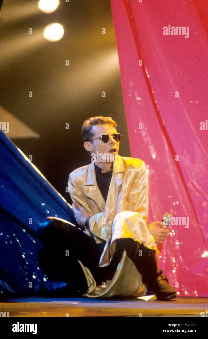 Andrew Eldritch (The Sisters of Mercy) im November 1992 in Dortmund. | Verwendung weltweit Stockfoto