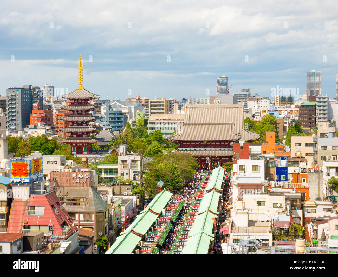 Tokio, Japan. September 8, 2018, Blick auf die wunderschöne Senso-ji Tempel. Die Senso-ji buddhistischen Tempel ist das Symbol von Asakusa in Japan. Urlaub-Konzept. Stockfoto