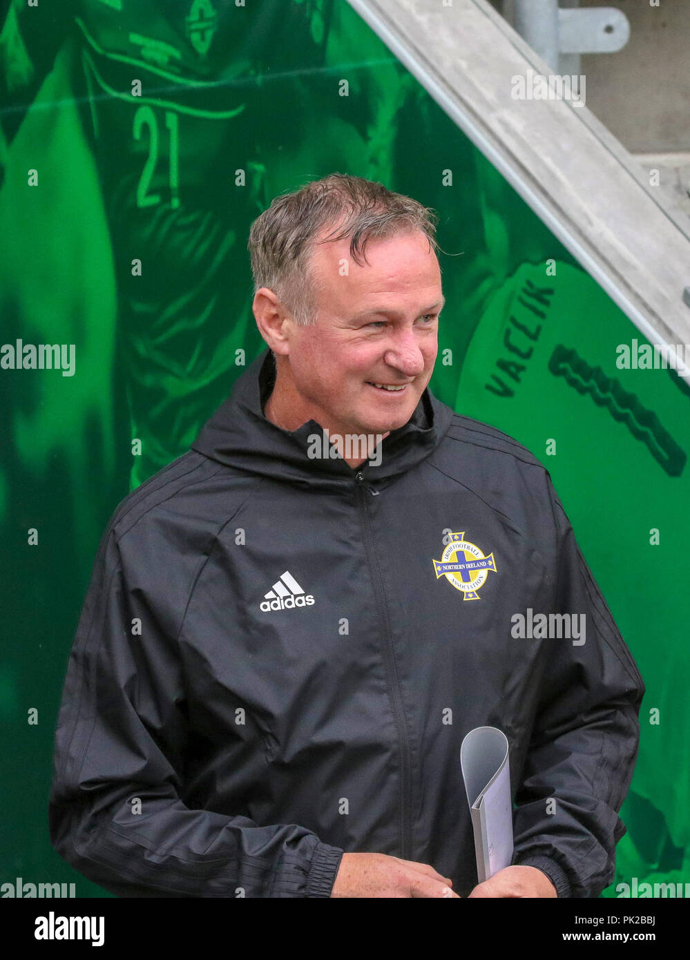 Windsor Park, Belfast, Nordirland. 10. September 2018. Nach der Niederlage im UEFA-Nationen Liga, Nordirland Training heute Morgen im Windsor Park zurückgekehrt. Morgen abend sie Israel in einer freundlichen internationalen Spielen. Nordirland Manager Michael O'Neill am Morgen. Quelle: David Hunter/Alamy Leben Nachrichten. Stockfoto