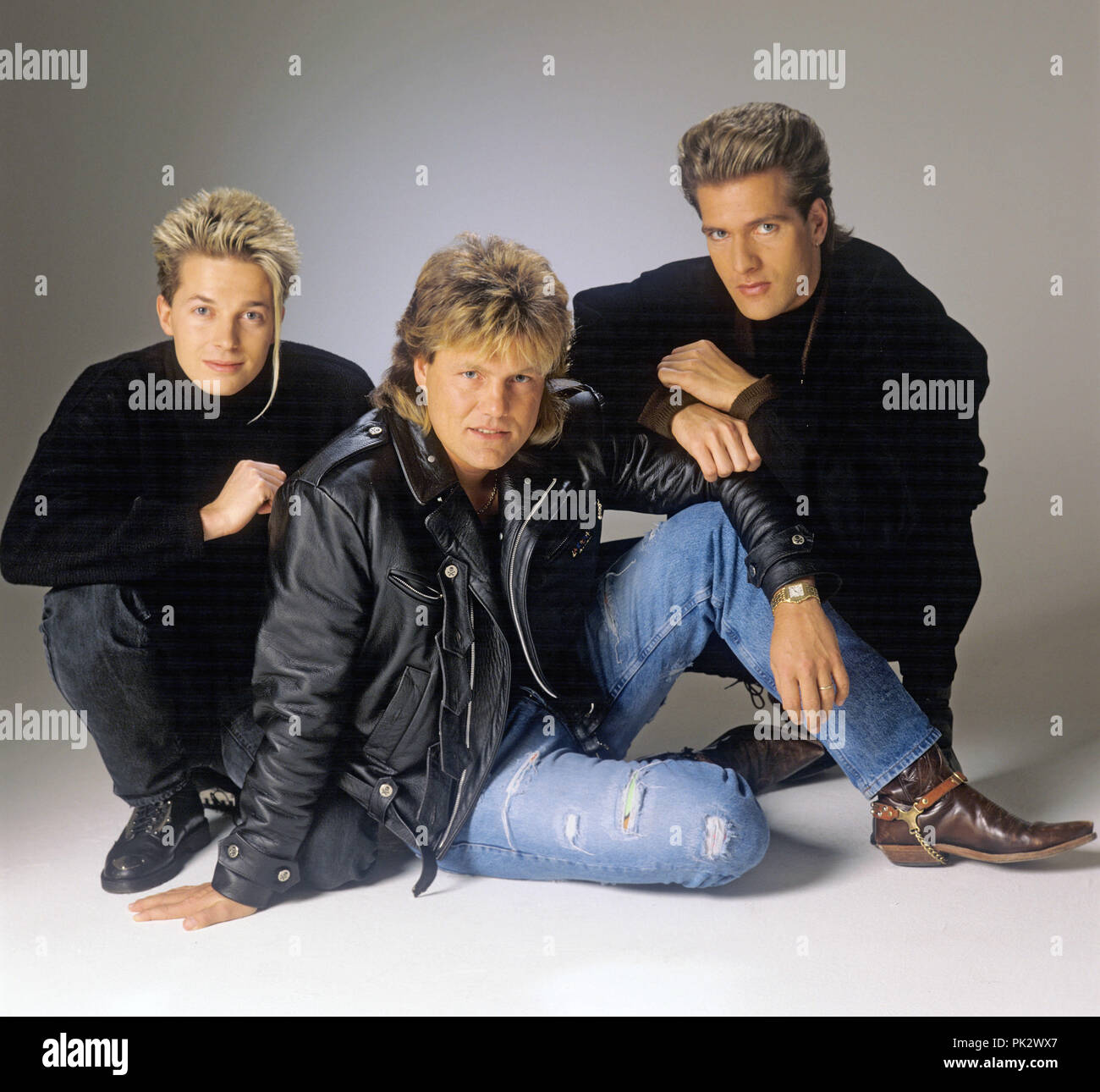 Dieter Bohlen (Blau) am 25.11.1988 in München. | Verwendung weltweit Stockfoto