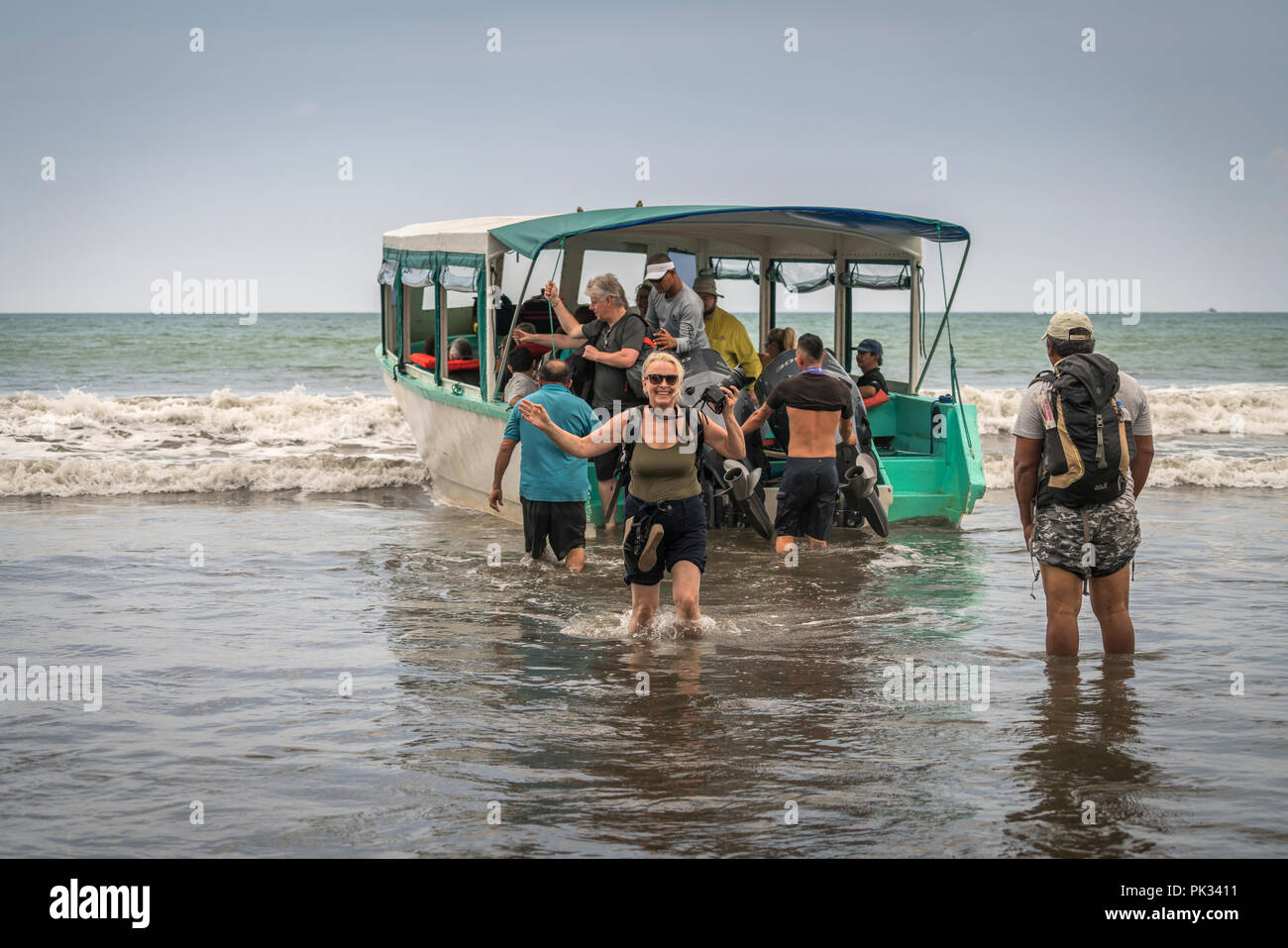 Bahia Drake (Drake Bay) ist eine kleine Bucht auf der Nordseite der Halbinsel Osa an der Küste des südwestlichen Costa Rica. Stockfoto