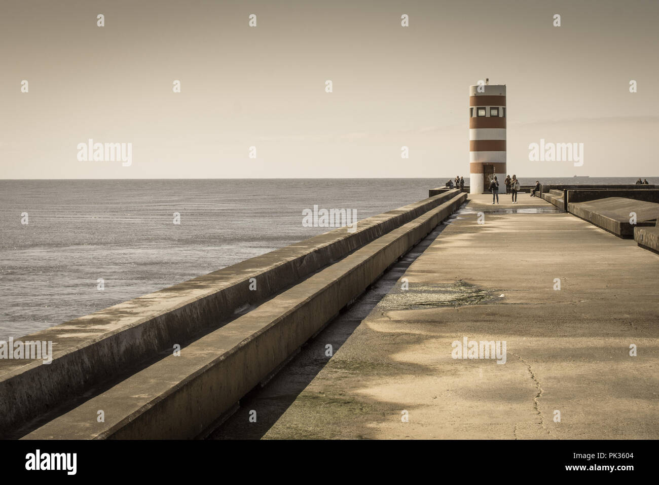 Porto ist die zweitgrößte Stadt in Portugal nach Lissabon und eine der größten Städte der Iberischen Halbinsel. Stockfoto