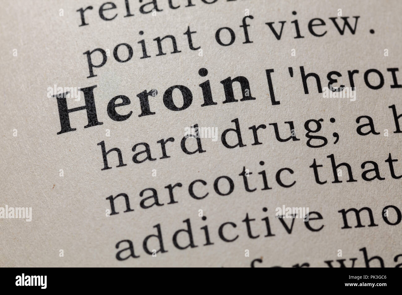 Fake Wörterbuch, Wörterbuch Definition des Wortes Heroin. Einschließlich der wichtigsten beschreibende Wörter. Stockfoto