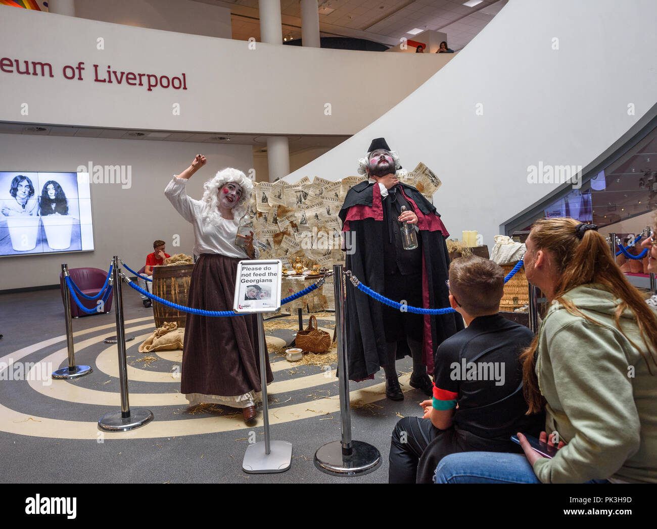 Liverpool 28/08/2018: Geschichte Lektion auf die Georgier im Foyer des Museums für Liverpool, Merseyside, England, Vereinigtes Königreich. Stockfoto