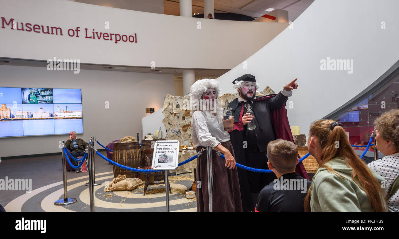 Liverpool 28/08/2018: Geschichte Lektion auf die Georgier im Foyer des Museums für Liverpool, Merseyside, England, Vereinigtes Königreich. Stockfoto