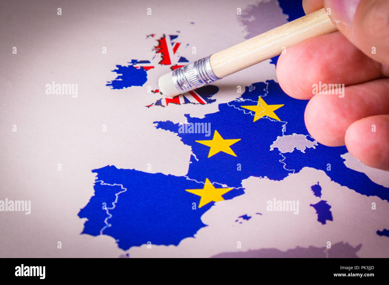 Karte Der Europaischen Union Mit Grossbritannien Durch Radiergummi Entfernt Konzept Der Brexit Wie Grossbritannien Abstimmung Zu Verlassen Stockfotografie Alamy