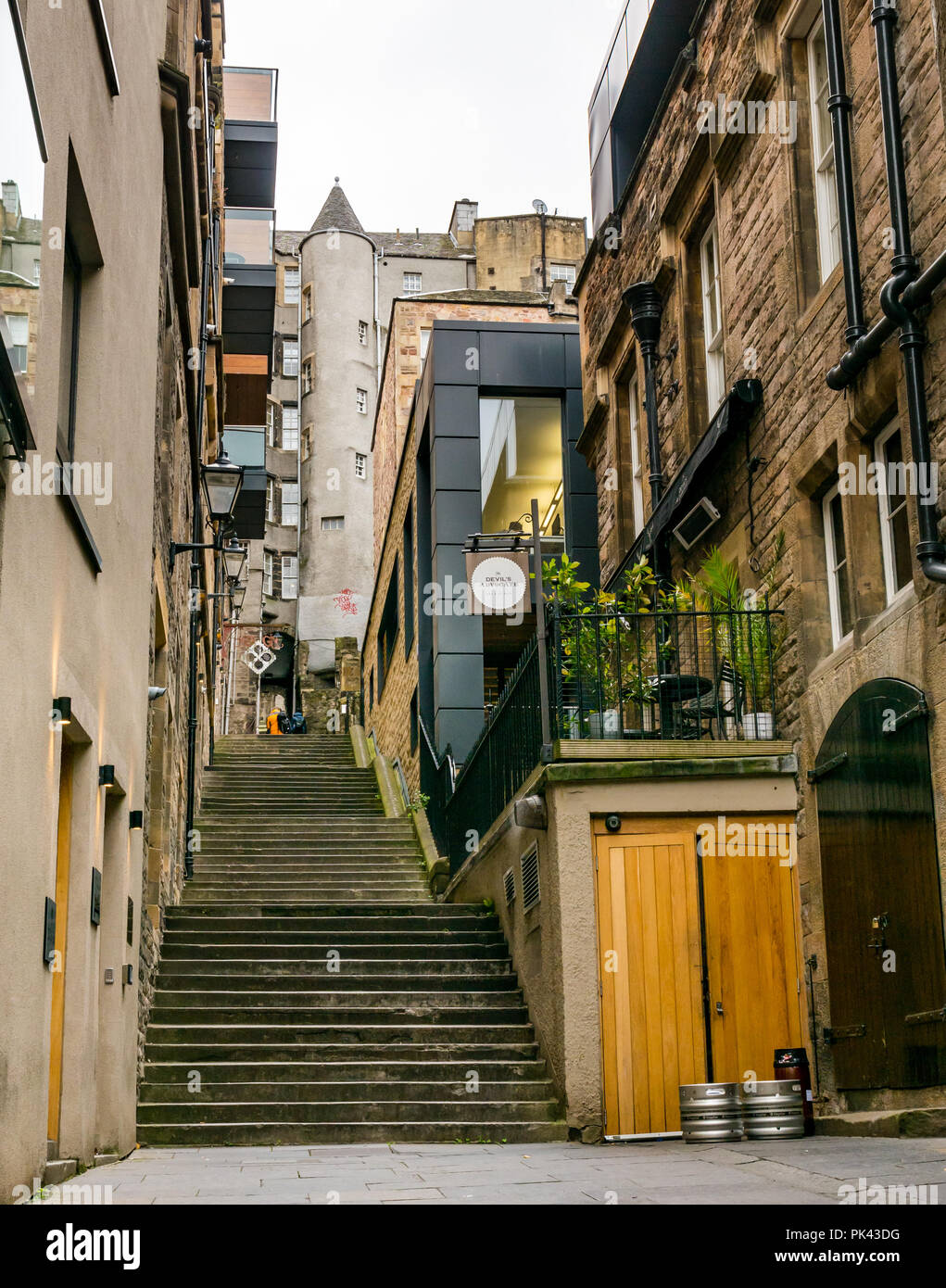 Blick auf den langen Schritten, der Fürsprecher schließen, Royal Mile, Edinburgh, Schottland, Großbritannien Stockfoto