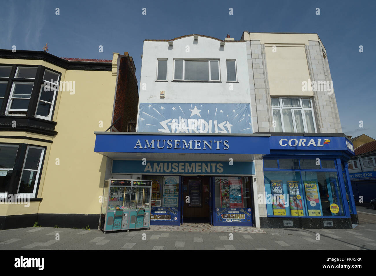 Amusements Arkaden Southend 0 n Meer Meer unter Bedrohung, wenn Regierung Botschaften 1 und 2 p Münzen Stockfoto