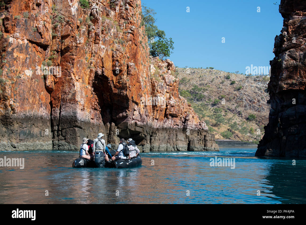 Western Australia, Kimberley, Talbot Bay. Horizontale fällt (aka Horries) von einem Bruch zwischen dem McLarty Bereiche erstellt. Stockfoto