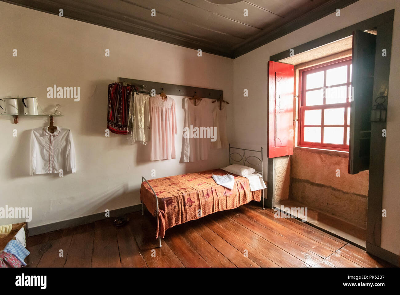19 Schlafzimmer auf der Quinta do Cruzeiro. Covas do Barroso, Tras-os-Montes. Portugal Stockfoto