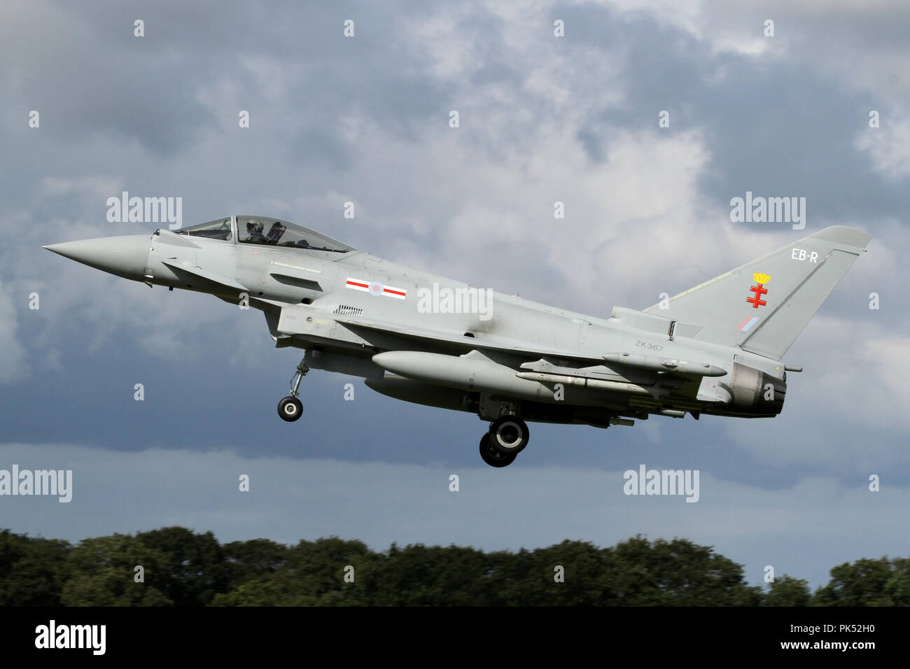 Typhoon FGR 4 auf die letzte Annäherung an RAF Coningsby während des gemeinsamen UK/Deutsche übung Cobra Krieger. Stockfoto