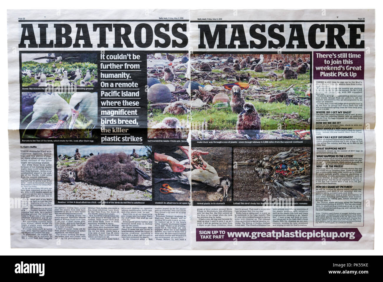 Ein Artikel aus der "Daily Mail" mit der Schlagzeile Albatross Massaker Stockfoto