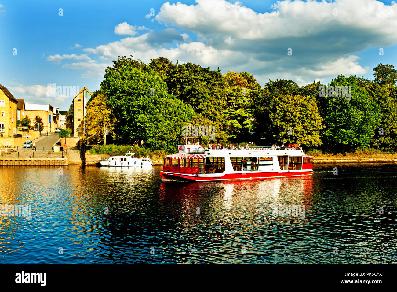 Bootsfahrt auf dem Fluss Ouse, York, England Stockfoto