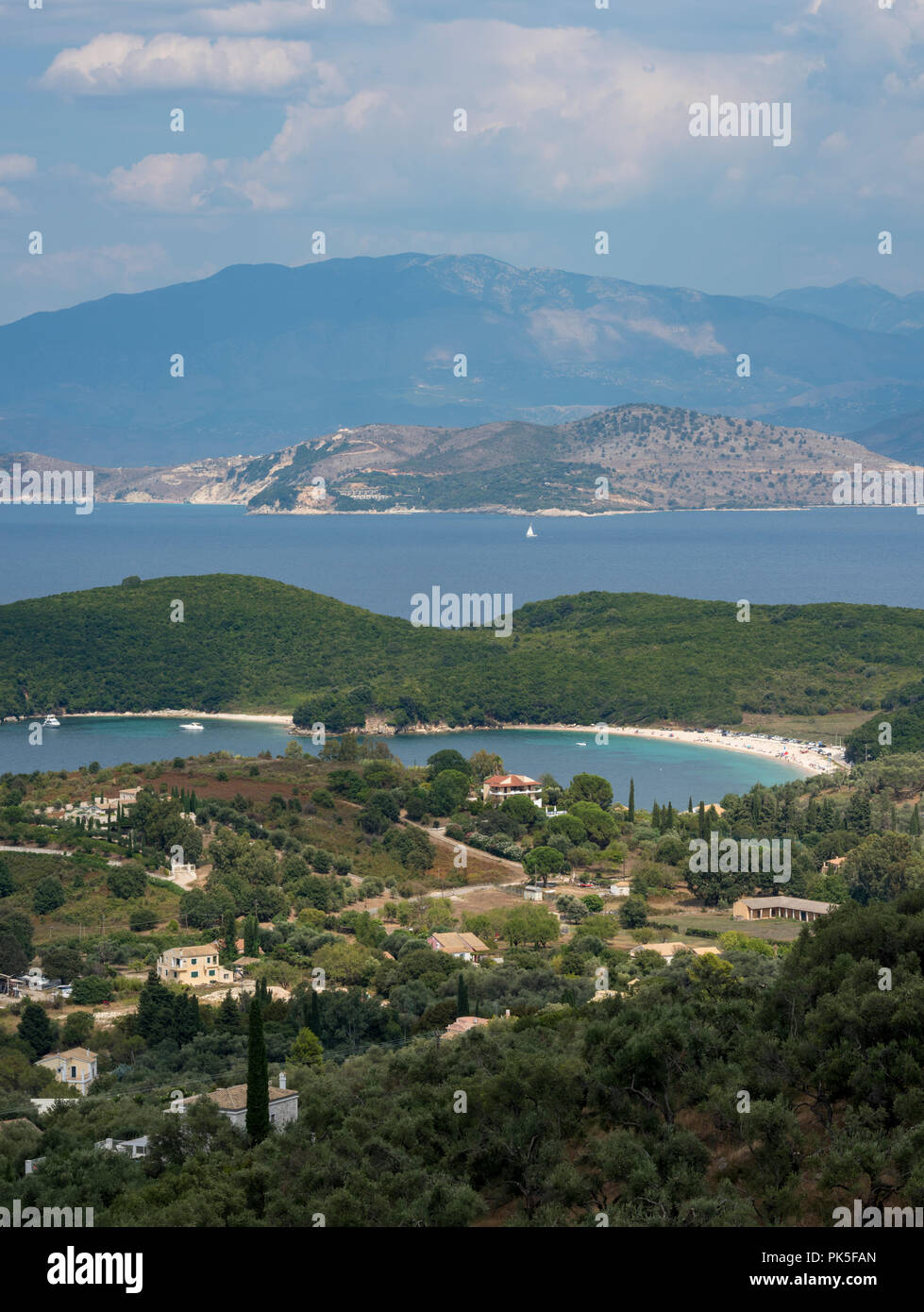Die Bucht von Kassiopi, Korfu, Griechenland. Stockfoto
