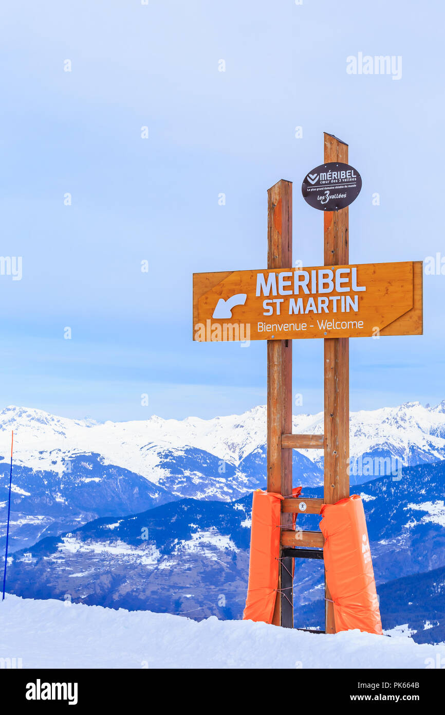 Zeiger auf die Spur im Skigebiet Meribel. Frankreich Stockfoto
