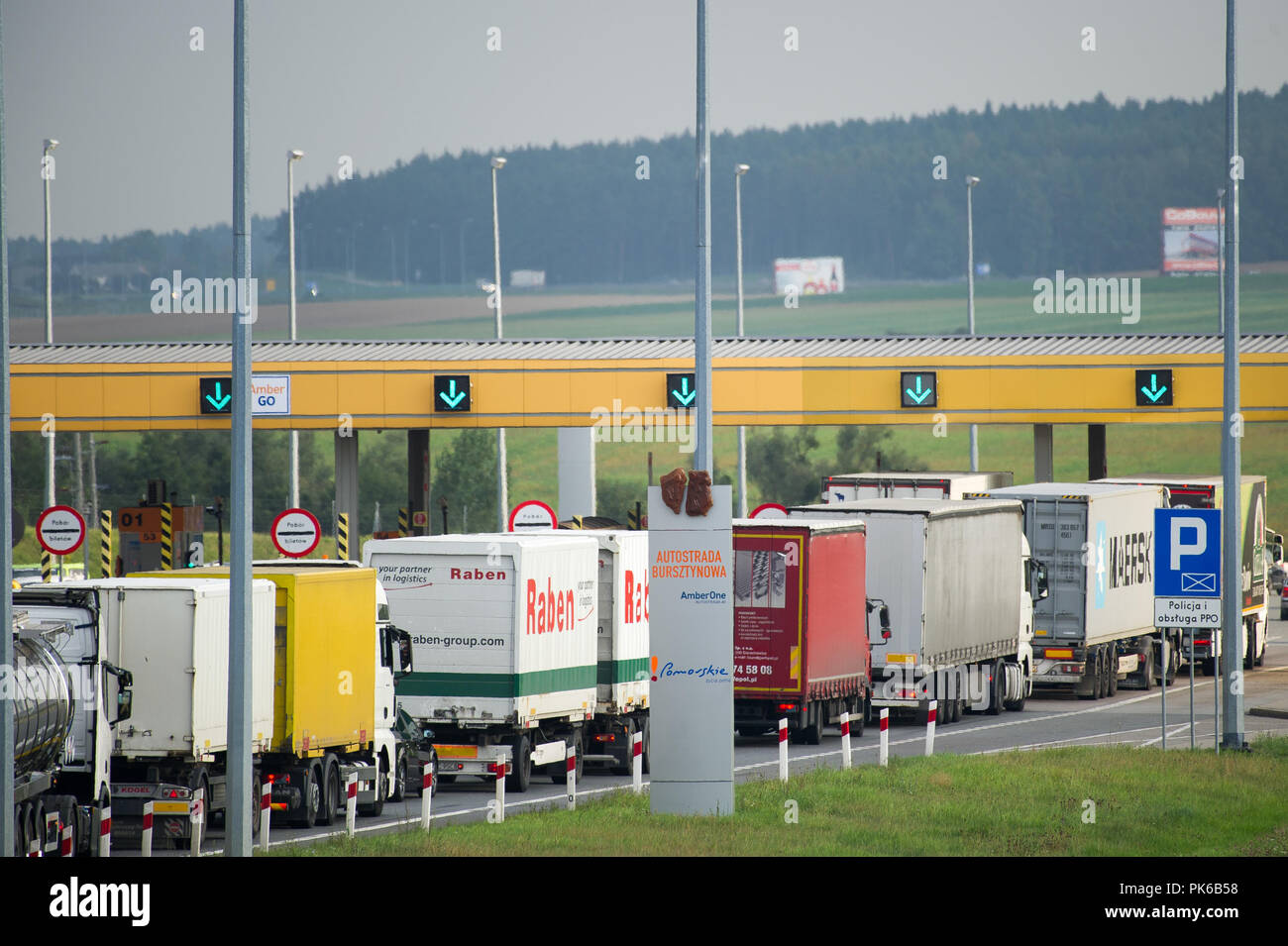 Stau auf der Schnellstraße S6 namens Obwodnica Trojmiasta (dreistadt Beltway) an der Autobahn A 1 in Rusocin, Polen. Am 7. September 2018 © wojciech Strozyk Stockfoto