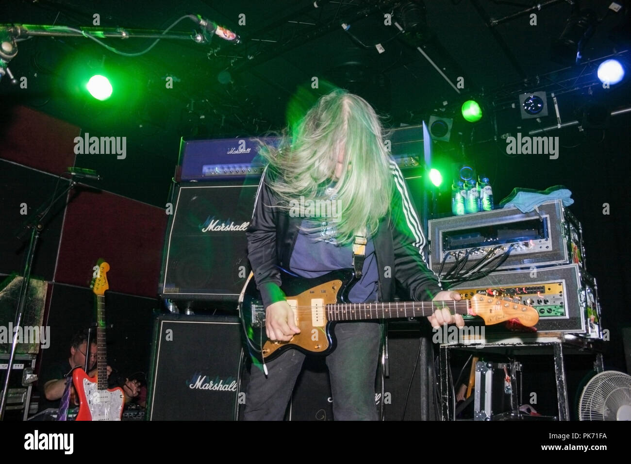 J Mascis und Dinosaur Jr durchführen an den Vera Club, 6. Juni 2005, Oosterstraat, Groningen, Niederlande. Stockfoto