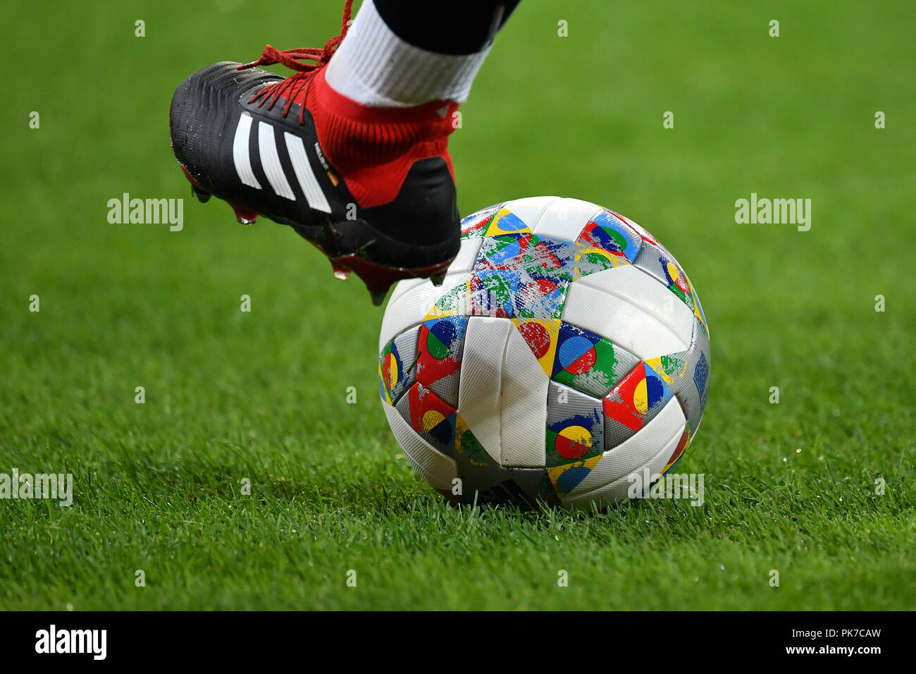 Adidas Fußballschuhe Stockfotos und -bilder Kaufen - Alamy