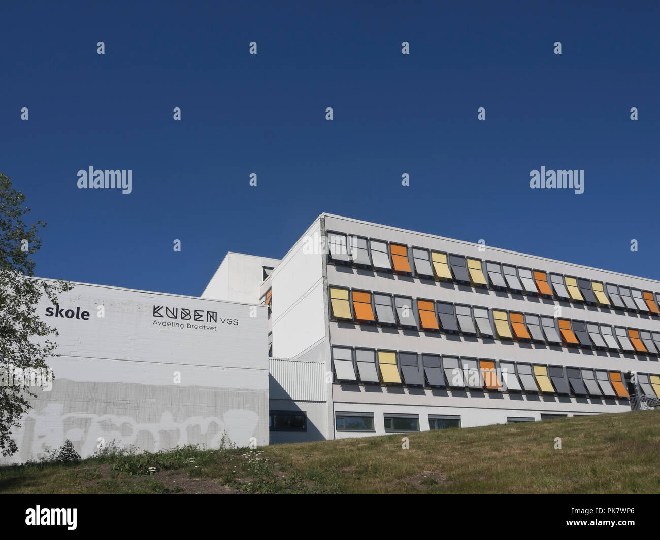 Kuben Sekundarstufe ist die größte in Oslo Norwegen bietet vielfältige berufliche Bildung auf Bredtvet sie haben norwegische Sprache Schulung Stockfoto