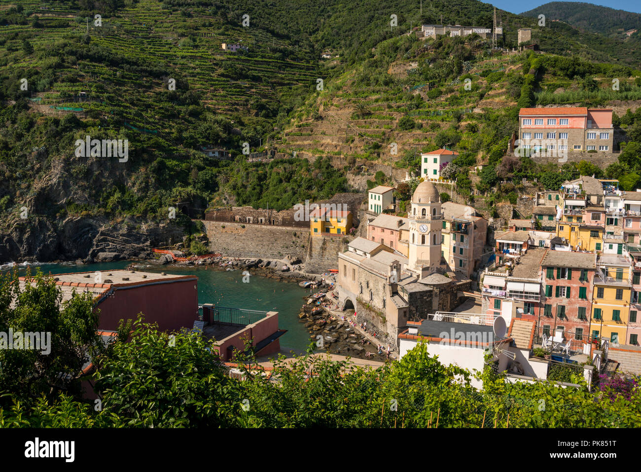 Dorf von Vernazza von Castello Doria (Doria), eines der 5 Dörfer der Cinque Terre, Ligurien, Italien Stockfoto