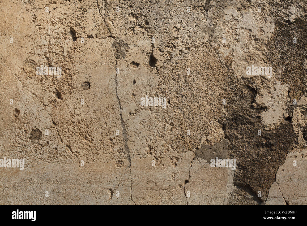 Alte Stuck Wand in die archäologische Stätte von Pompeji (Pompei) in der Nähe von Neapel, Kampanien, Italien. Stockfoto