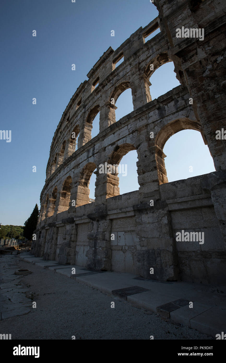 Pula Amphitheater, Küstenstadt in Kroatien auf der Halbinsel Istrien im Norden der kroatischen Adriaküste, Europa Stockfoto