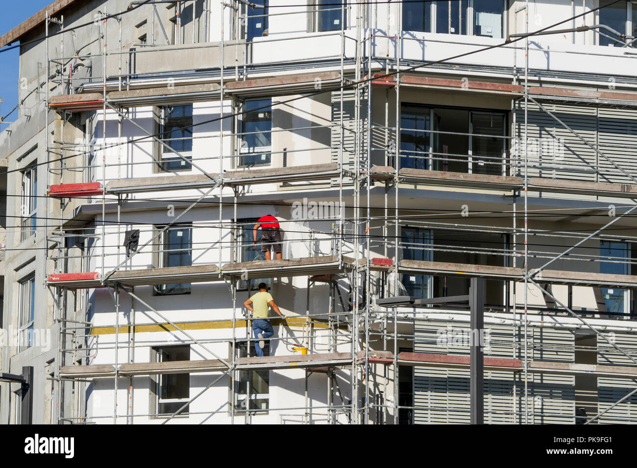 Einbau der Dämmung auf ein neu gebautes Gebäude, Bron, Frankreich Stockfoto