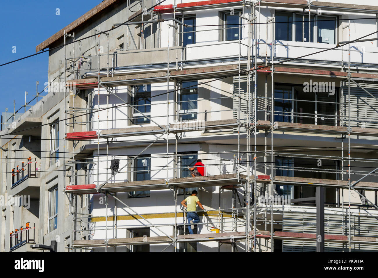 Einbau der Dämmung auf ein neu gebautes Gebäude, Bron, Frankreich Stockfoto